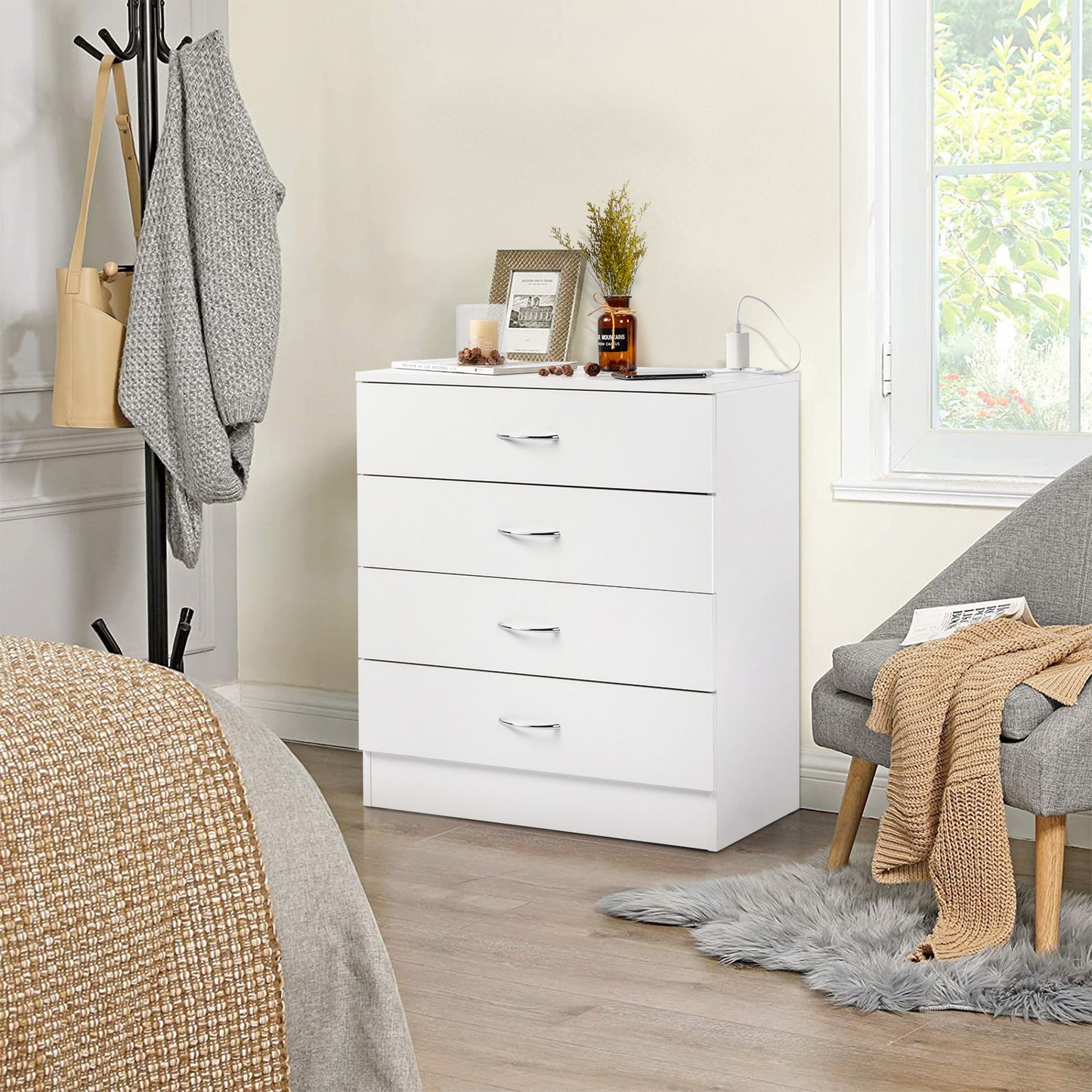 4 Drawers, 2 USB 2 Sockets, Bedside Table