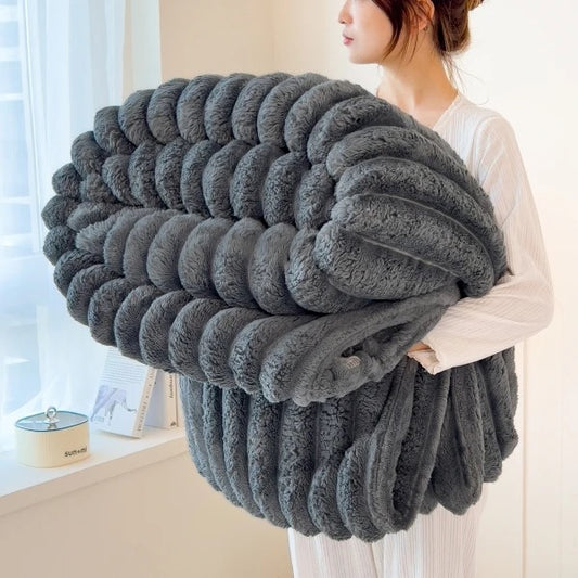 Ultra-Soft Striped Blanket – Cozy, Versatile & Stylish